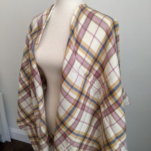 Ann Taylor Plaid Brushed Open Poncho NWOT - Picture 7 of 7